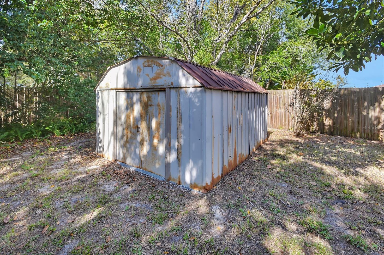 DE HONA LAKES UN 16 - Residential