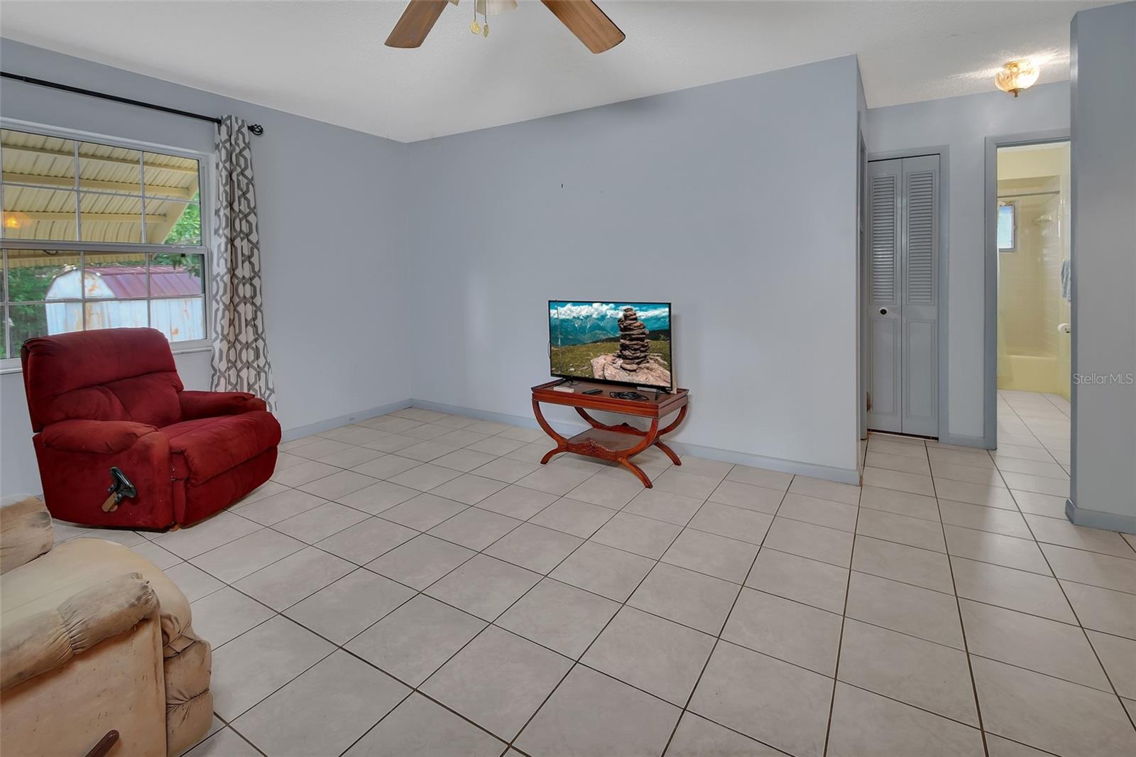 DE HONA LAKES UN 16 - Residential