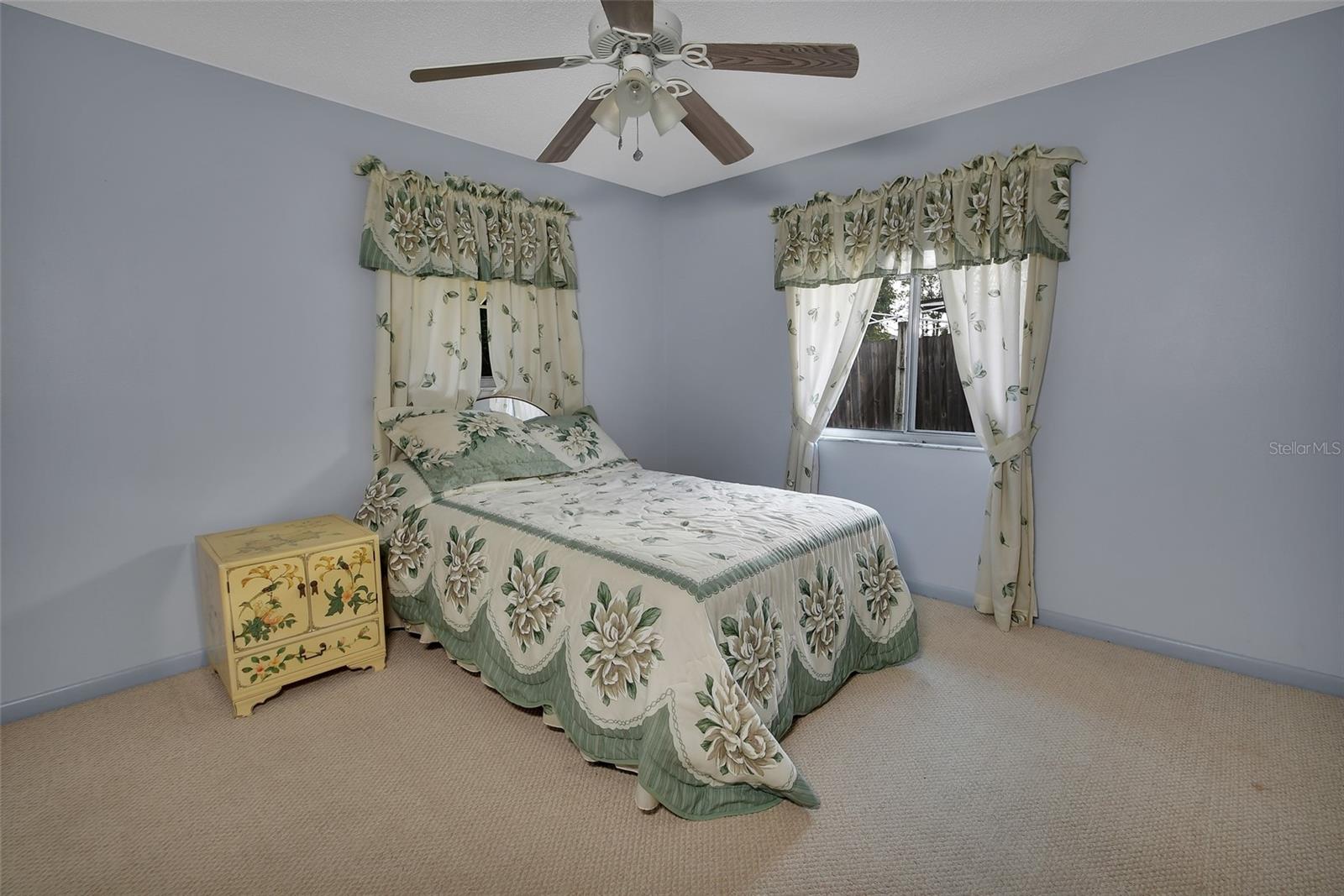 DE HONA LAKES UN 16 - Residential