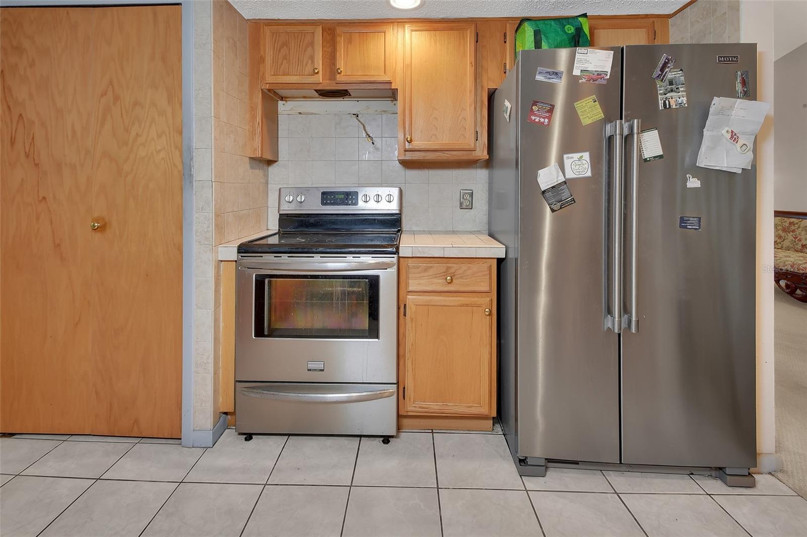 DE HONA LAKES UN 16 - Residential