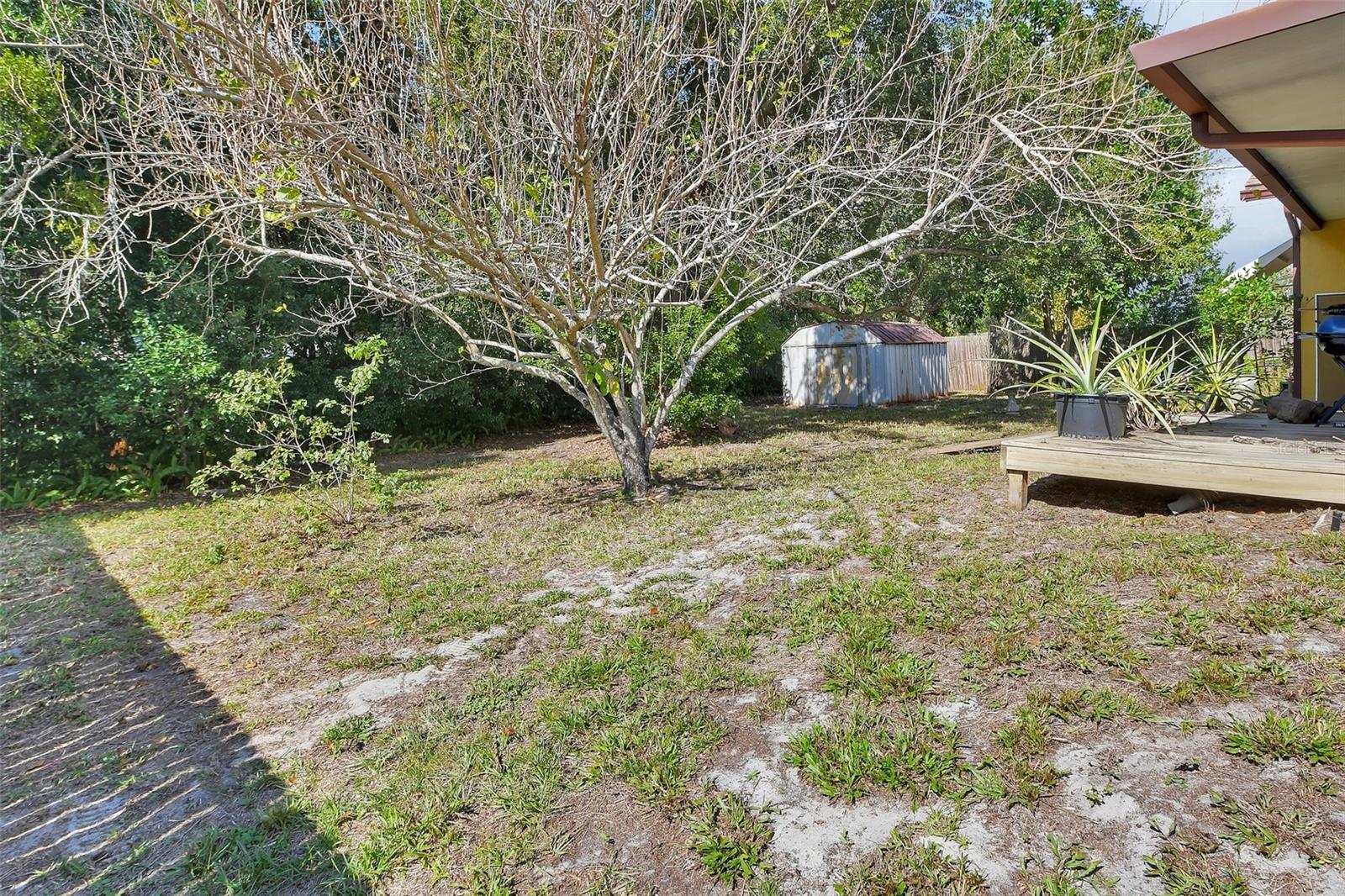 DE HONA LAKES UN 16 - Residential