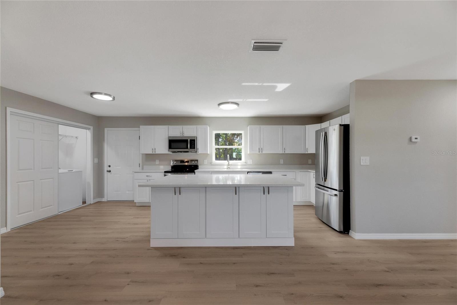 APOLLO BEACH UNIT TWO - Residential