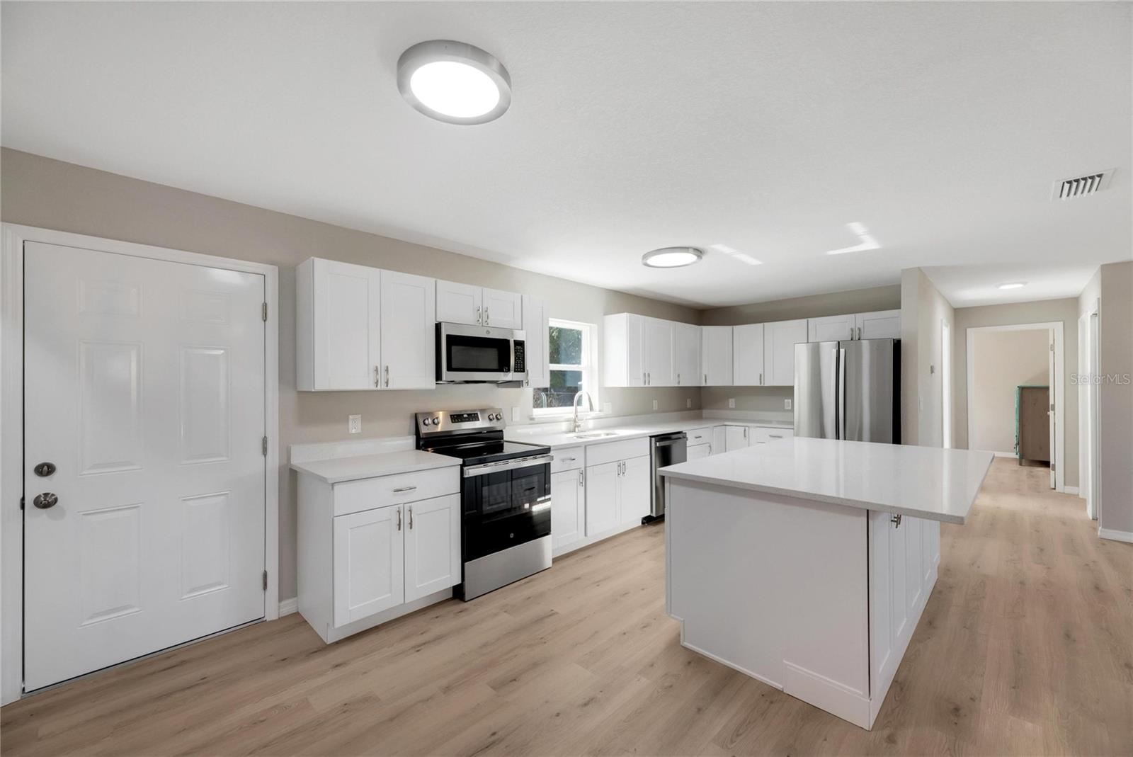 APOLLO BEACH UNIT TWO - Residential