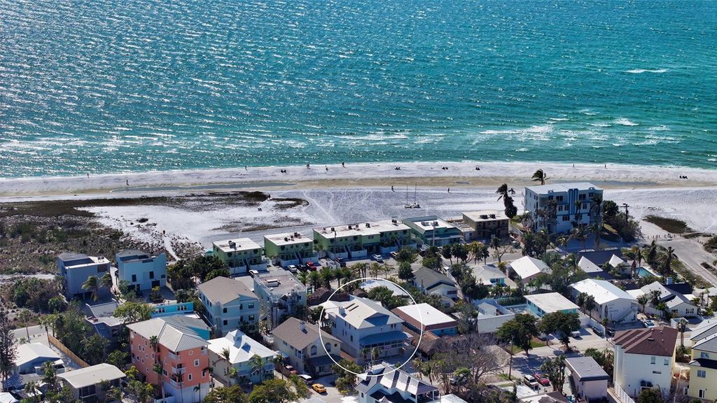 Photo of 126 Avenida Veneccia, Sarasota, FL 34242 (MLS # A4673661)