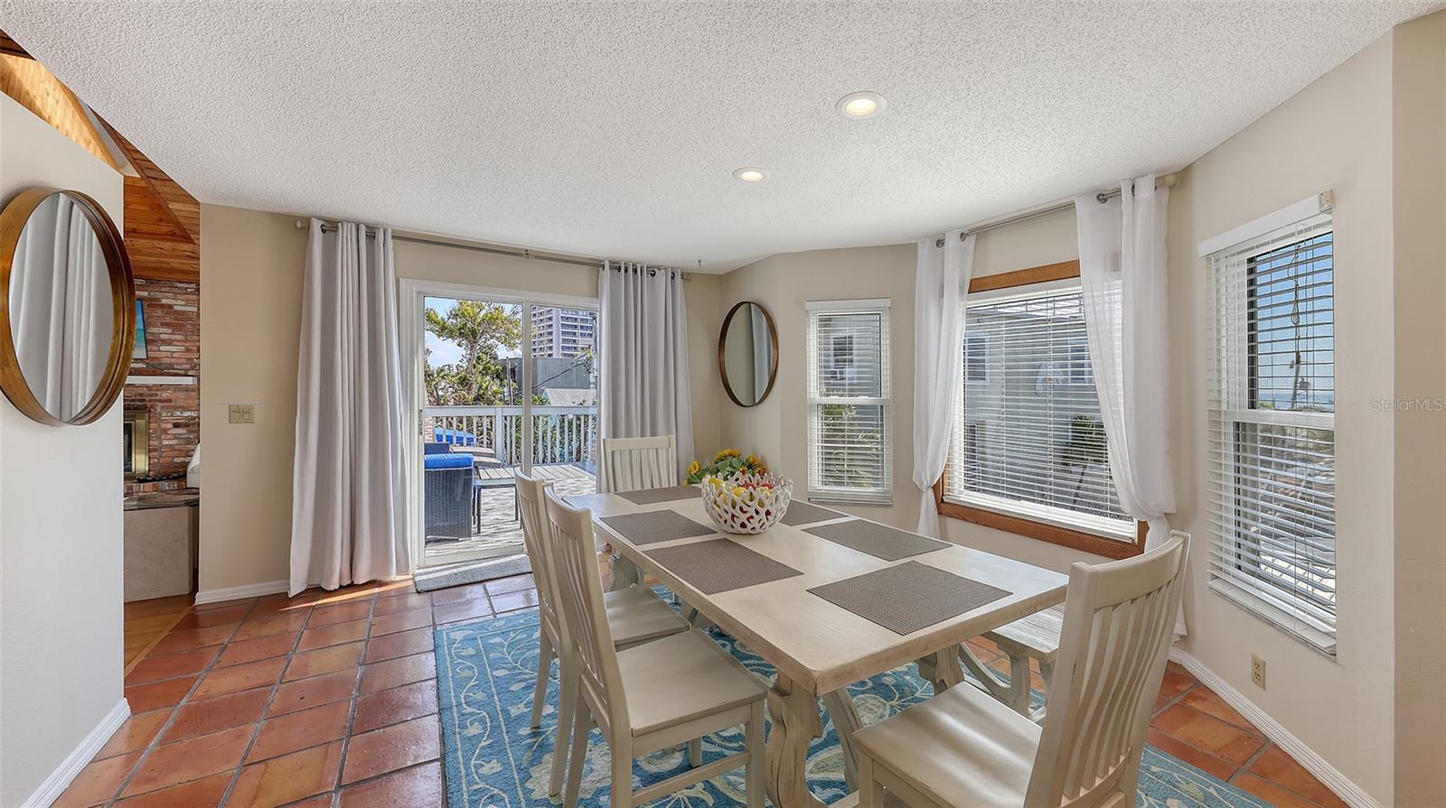 MIRA MAR BEACH - Residential