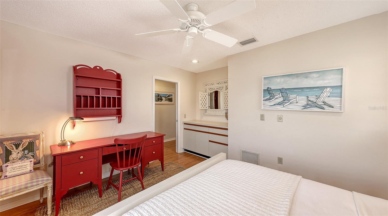 MIRA MAR BEACH - Residential