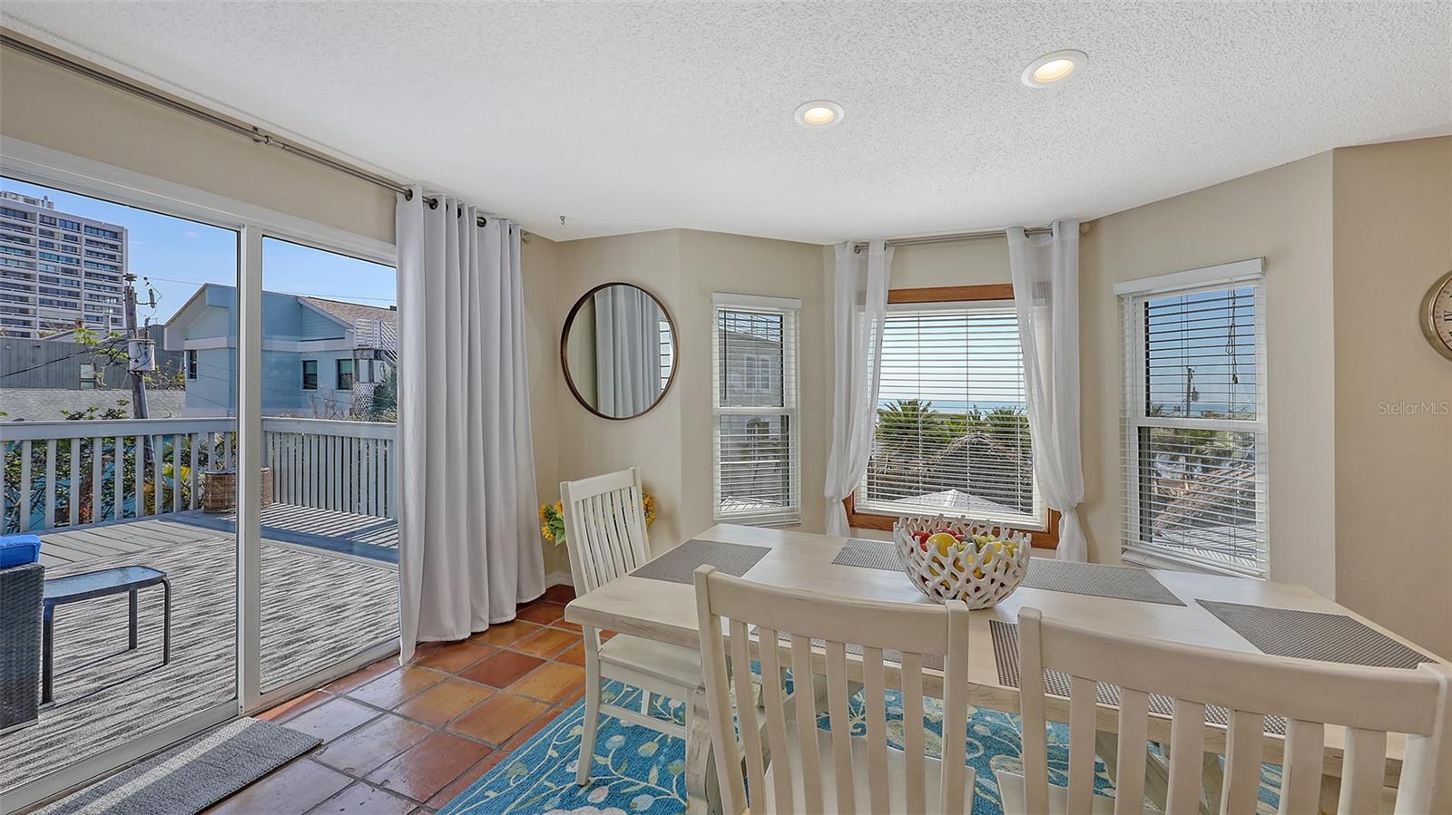 MIRA MAR BEACH - Residential