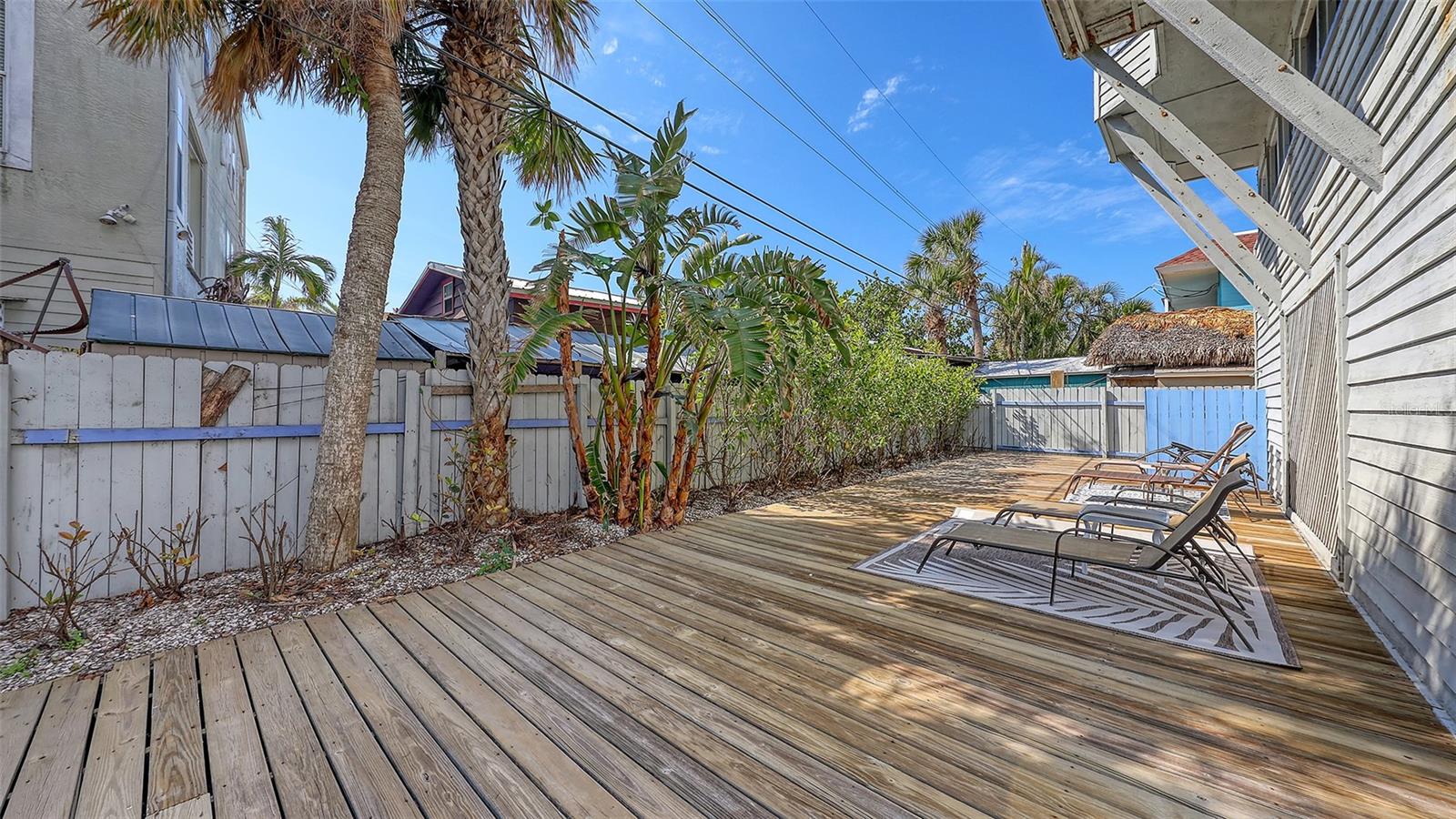 MIRA MAR BEACH - Residential