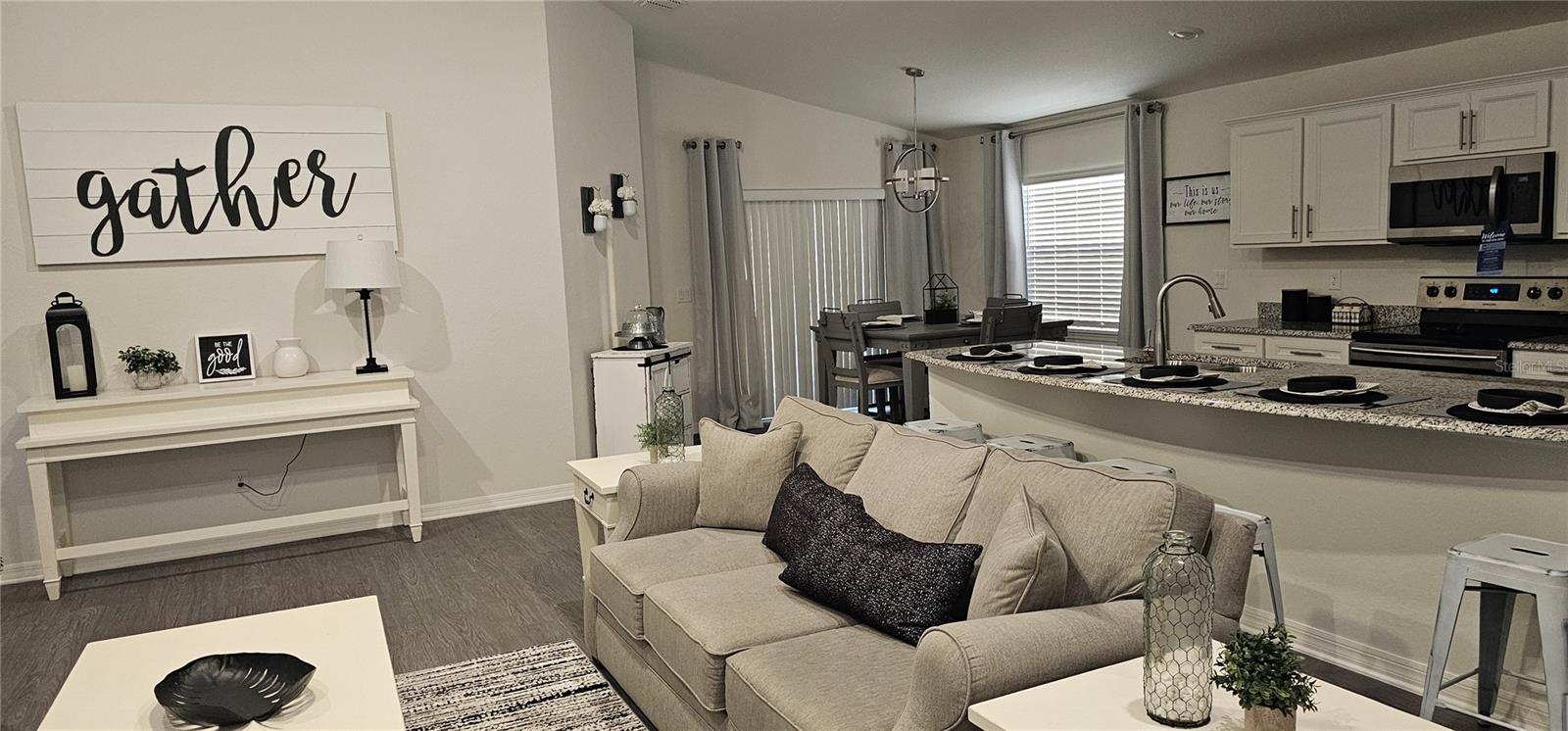 SIENA RESERVE PH 2A & 2B - Residential Lease