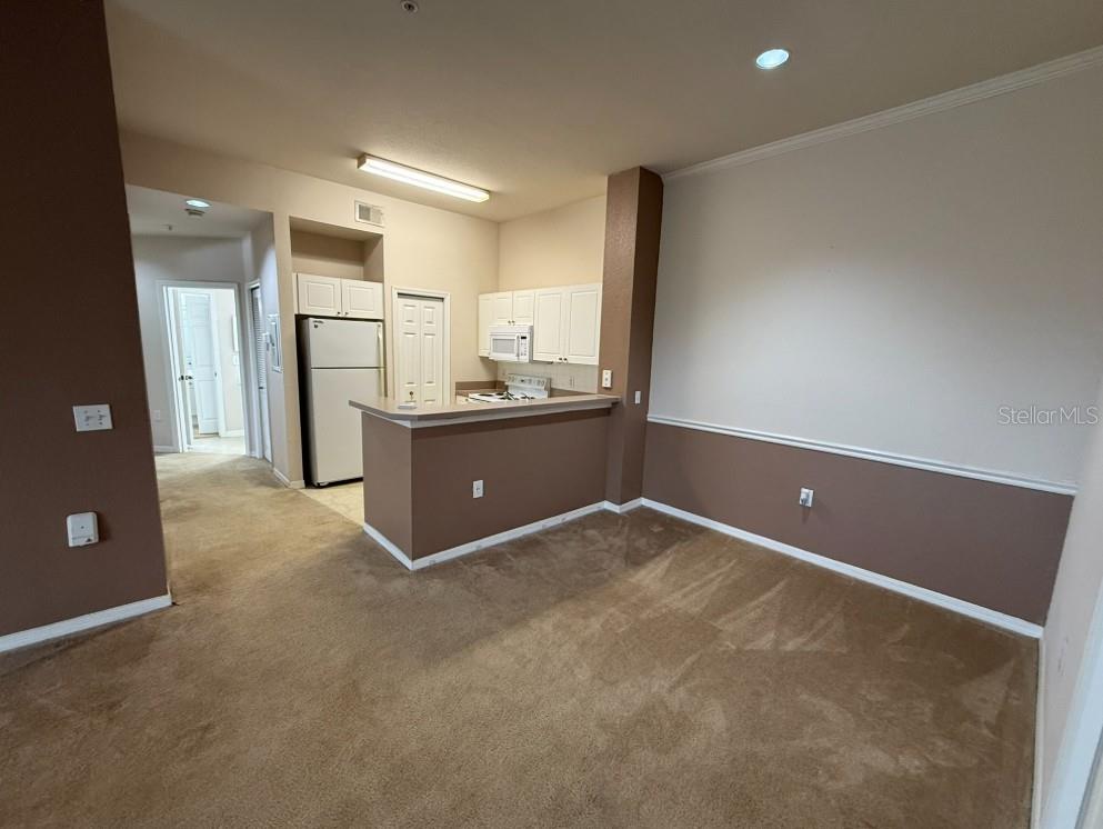 SERENADE ON PALMER RANCH - Residential Lease