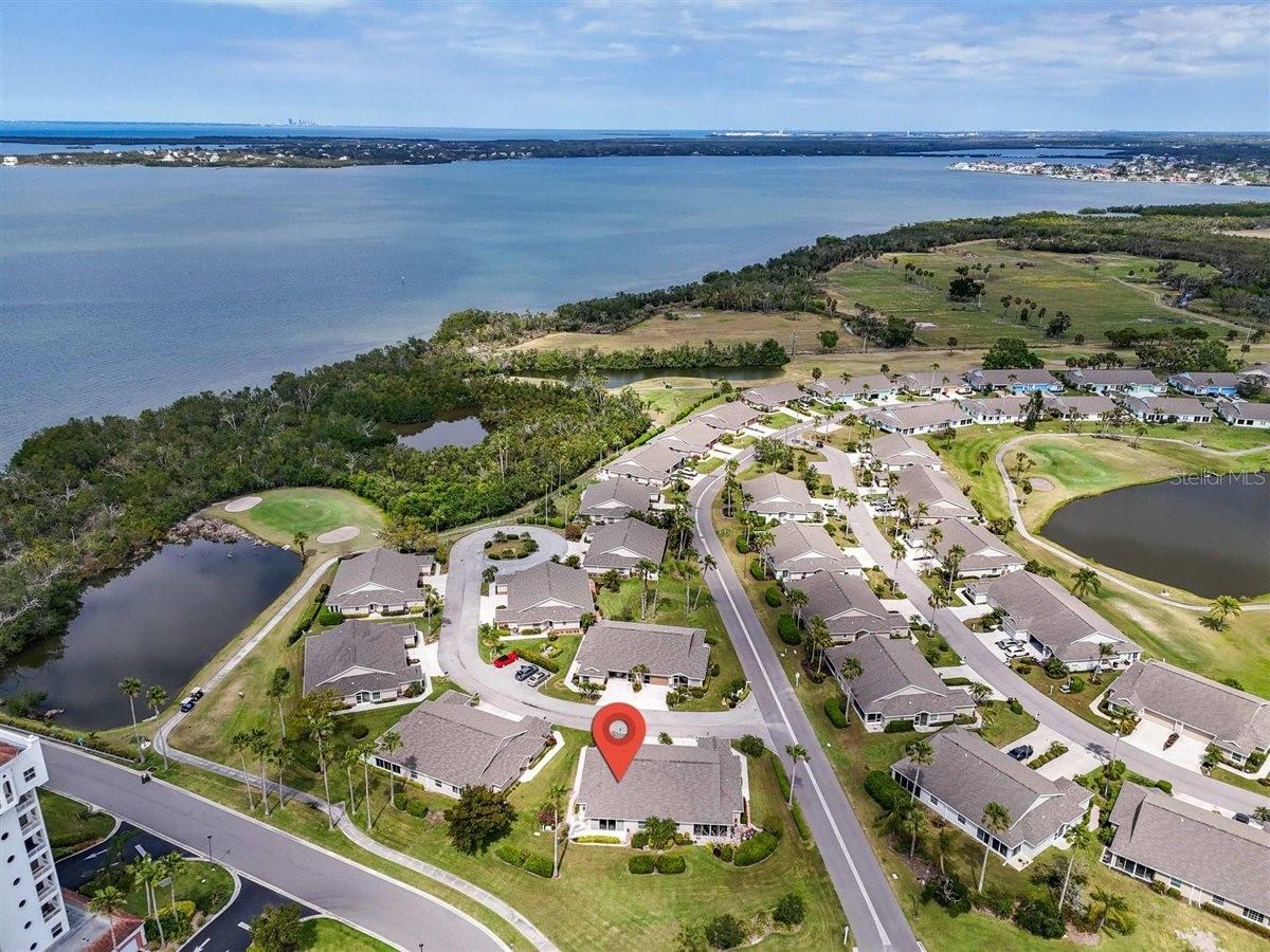 CAPTAINS COURT - Residential