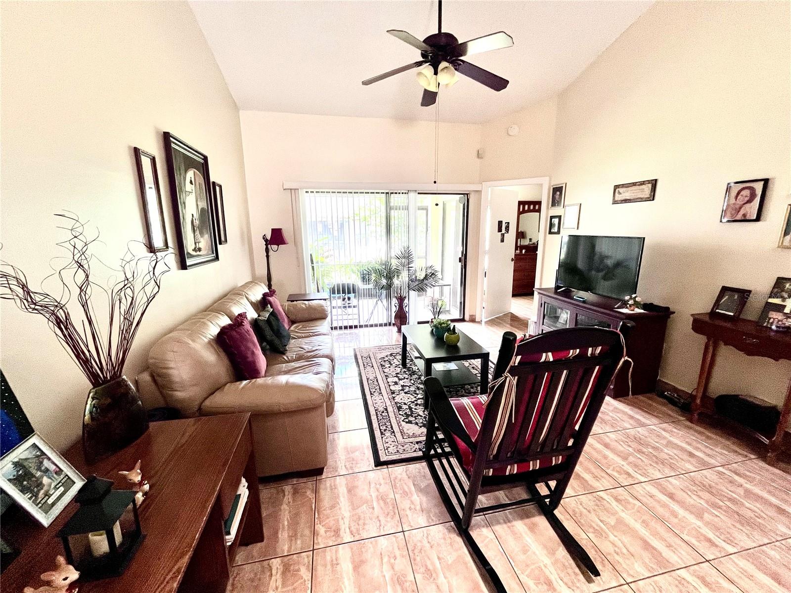 BVL LAKEPOINTE TWNHMS - Residential