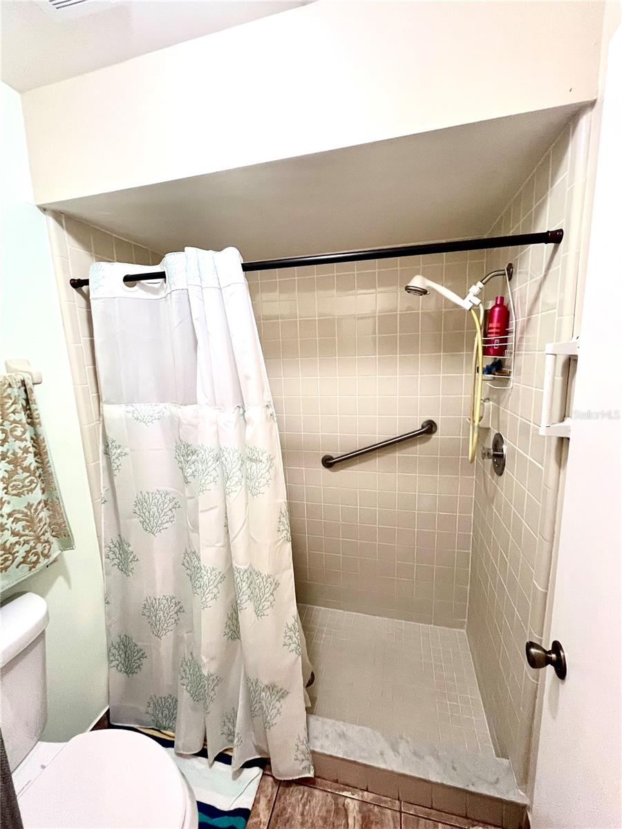 BVL LAKEPOINTE TWNHMS - Residential