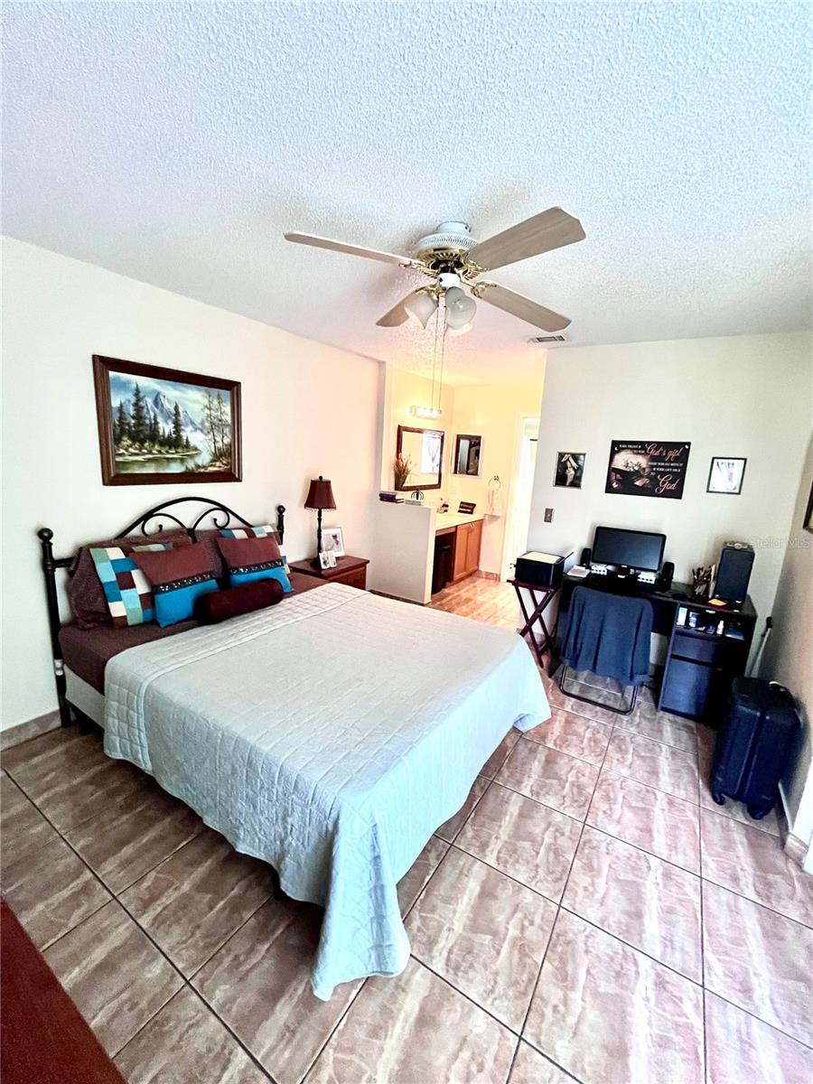 BVL LAKEPOINTE TWNHMS - Residential