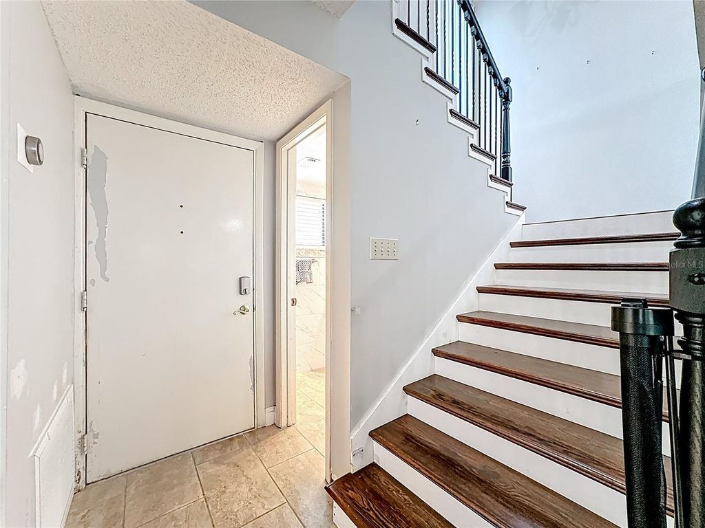 Photo of 139 Carolwood Boulevard, Fern Park, FL 32730 (MLS # O6388082)