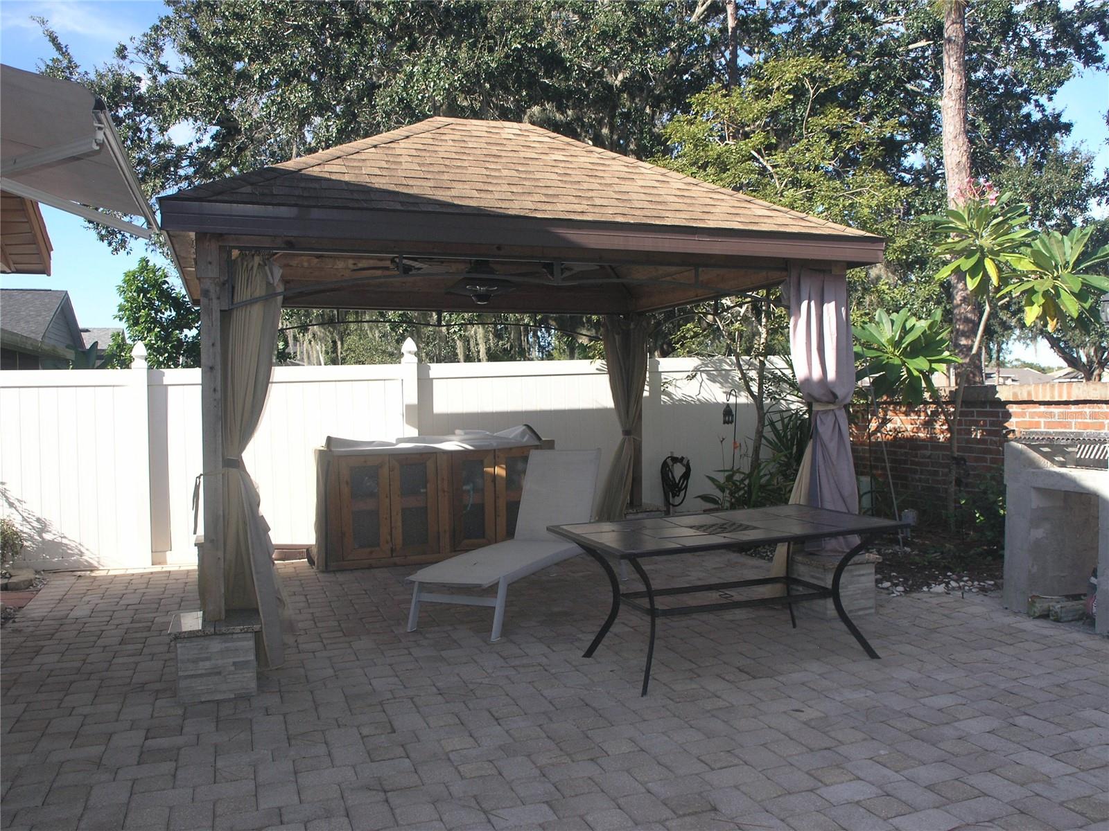 BRIDGEWATER - Residential