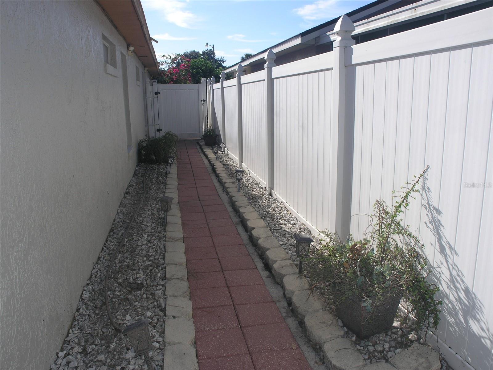 BRIDGEWATER - Residential