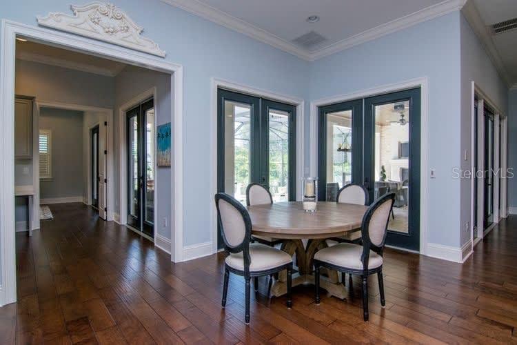 SUNSET PARK - Residential