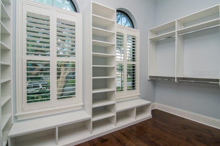 SUNSET PARK - Residential