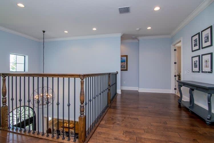 SUNSET PARK - Residential