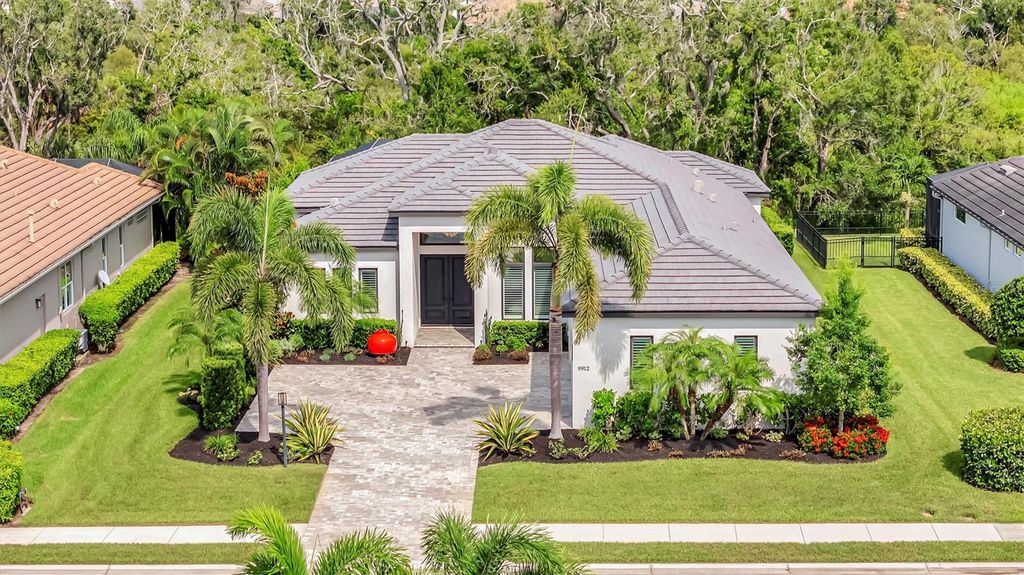Photo of 9912 Carnoustie Place, Bradenton, FL 34211 (MLS # A4659364)