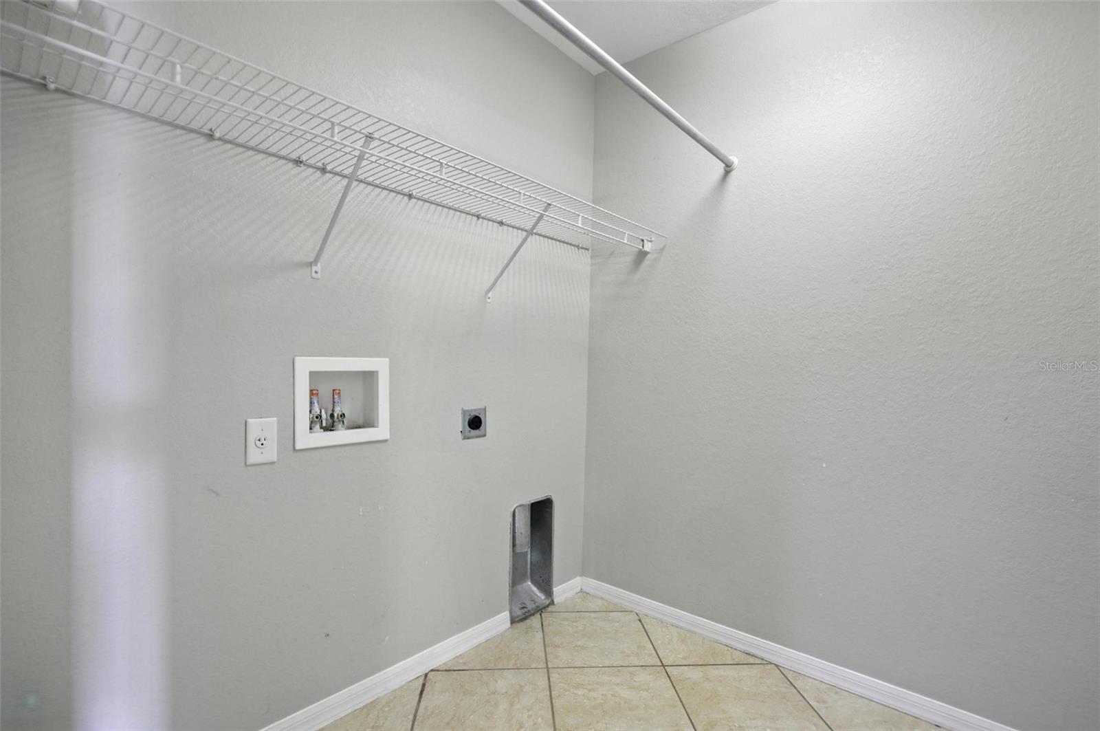 GLADIOLUS PRESERVE - Residential