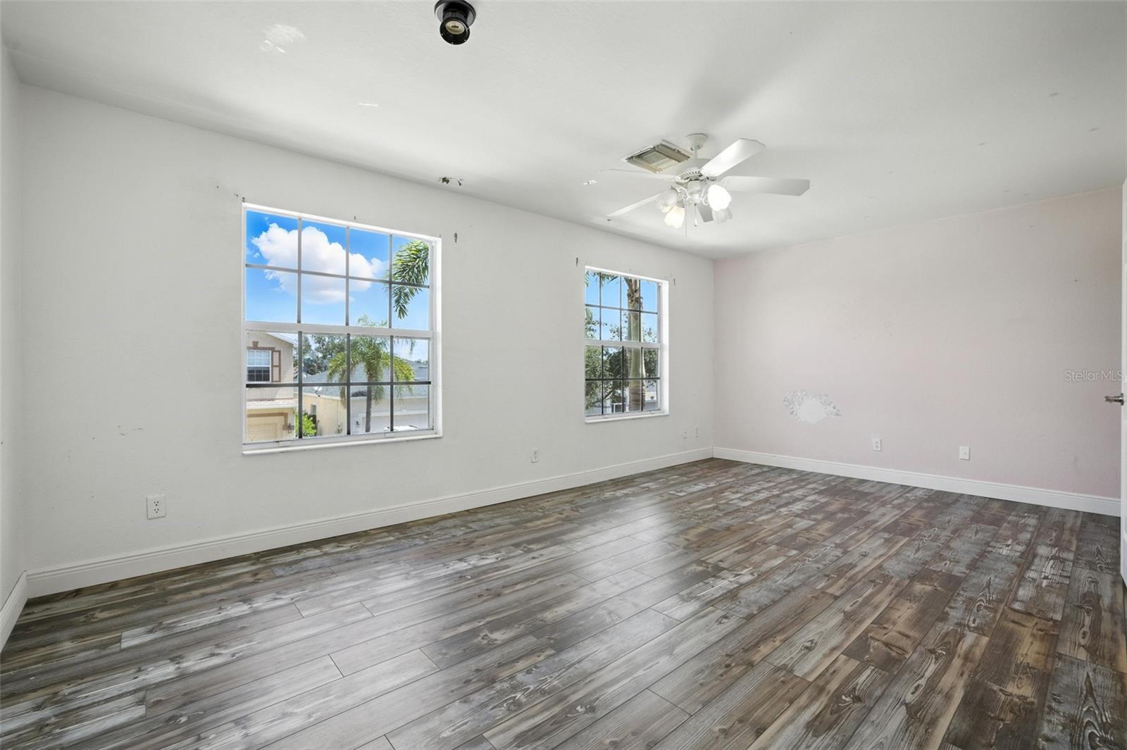 GLADIOLUS PRESERVE - Residential