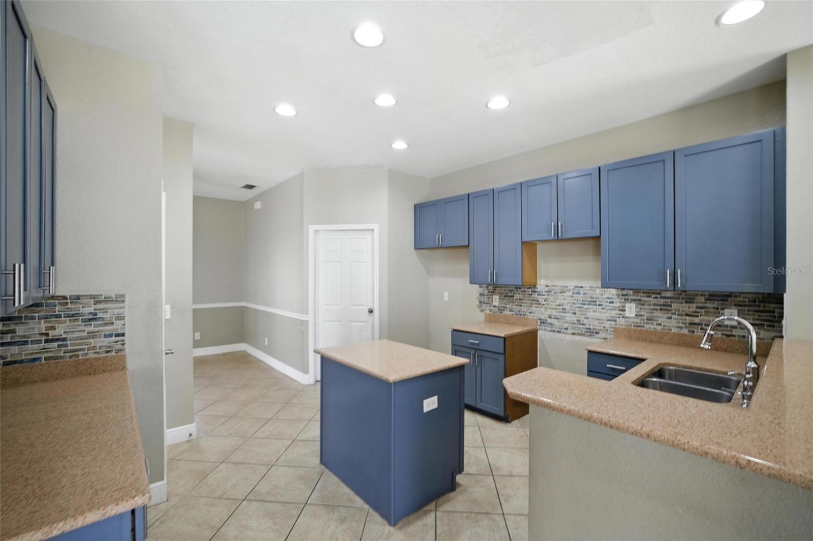 GLADIOLUS PRESERVE - Residential