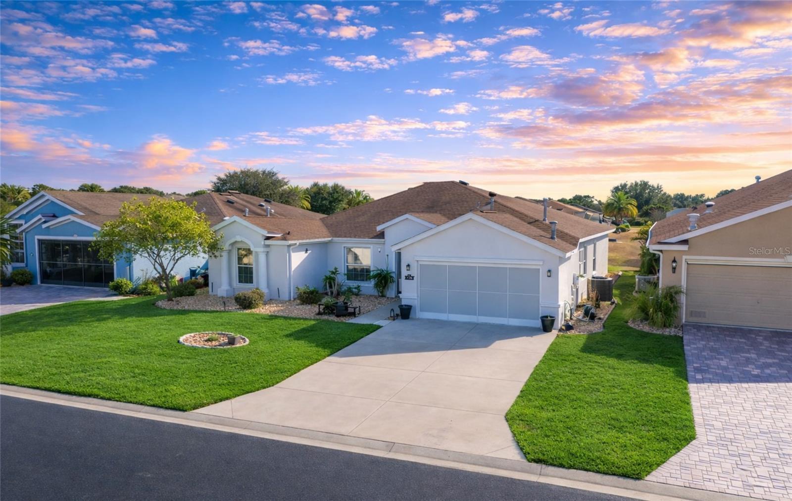 SUMMERGLEN - Residential