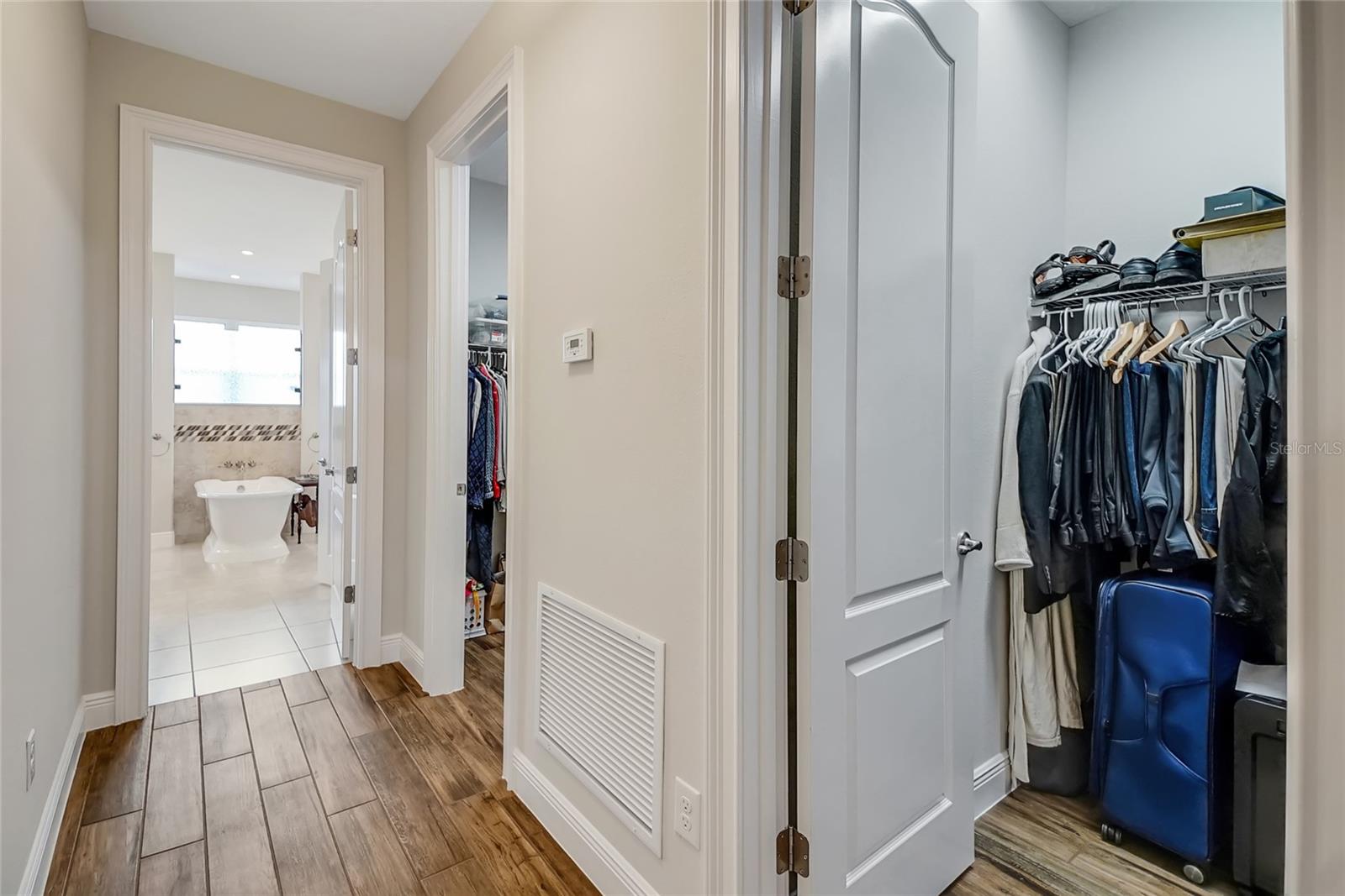 HARBOR HILLS - Residential