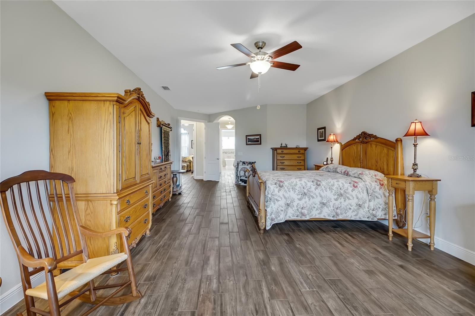 HARBOR HILLS - Residential