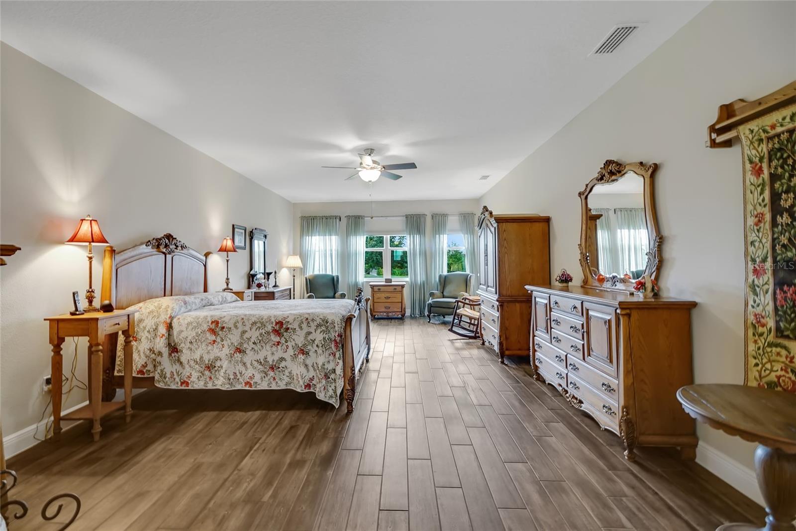HARBOR HILLS - Residential