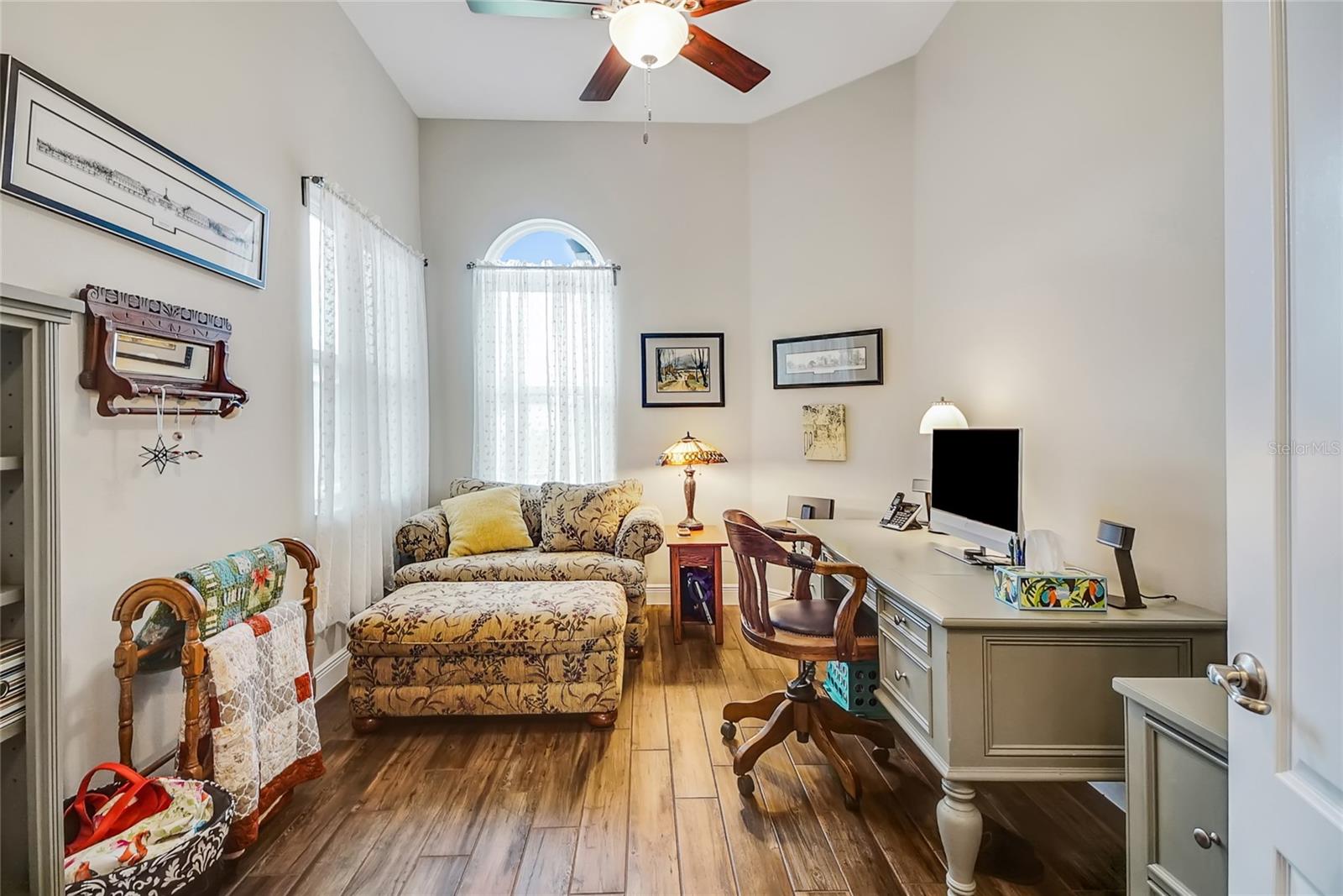 HARBOR HILLS - Residential