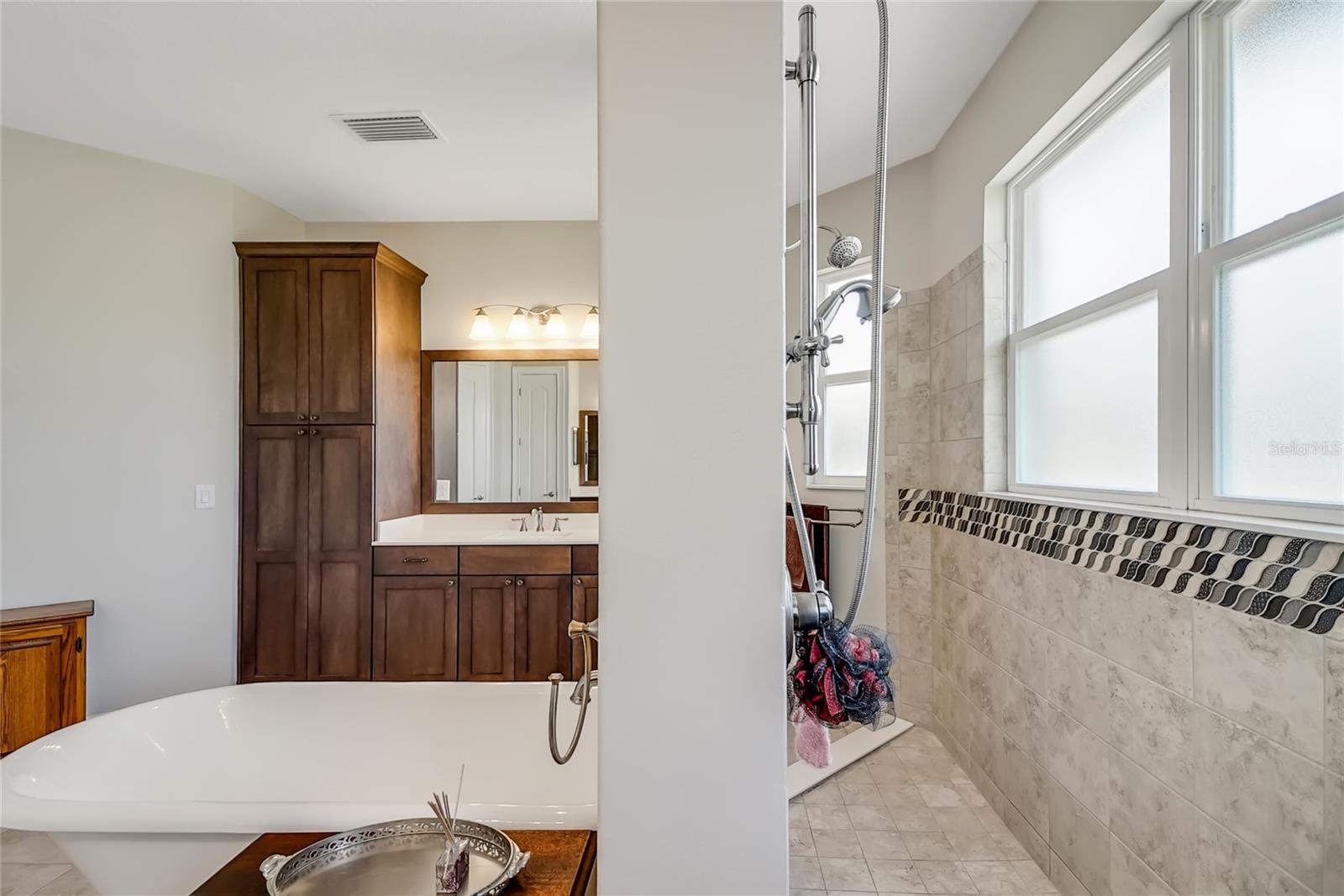 HARBOR HILLS - Residential