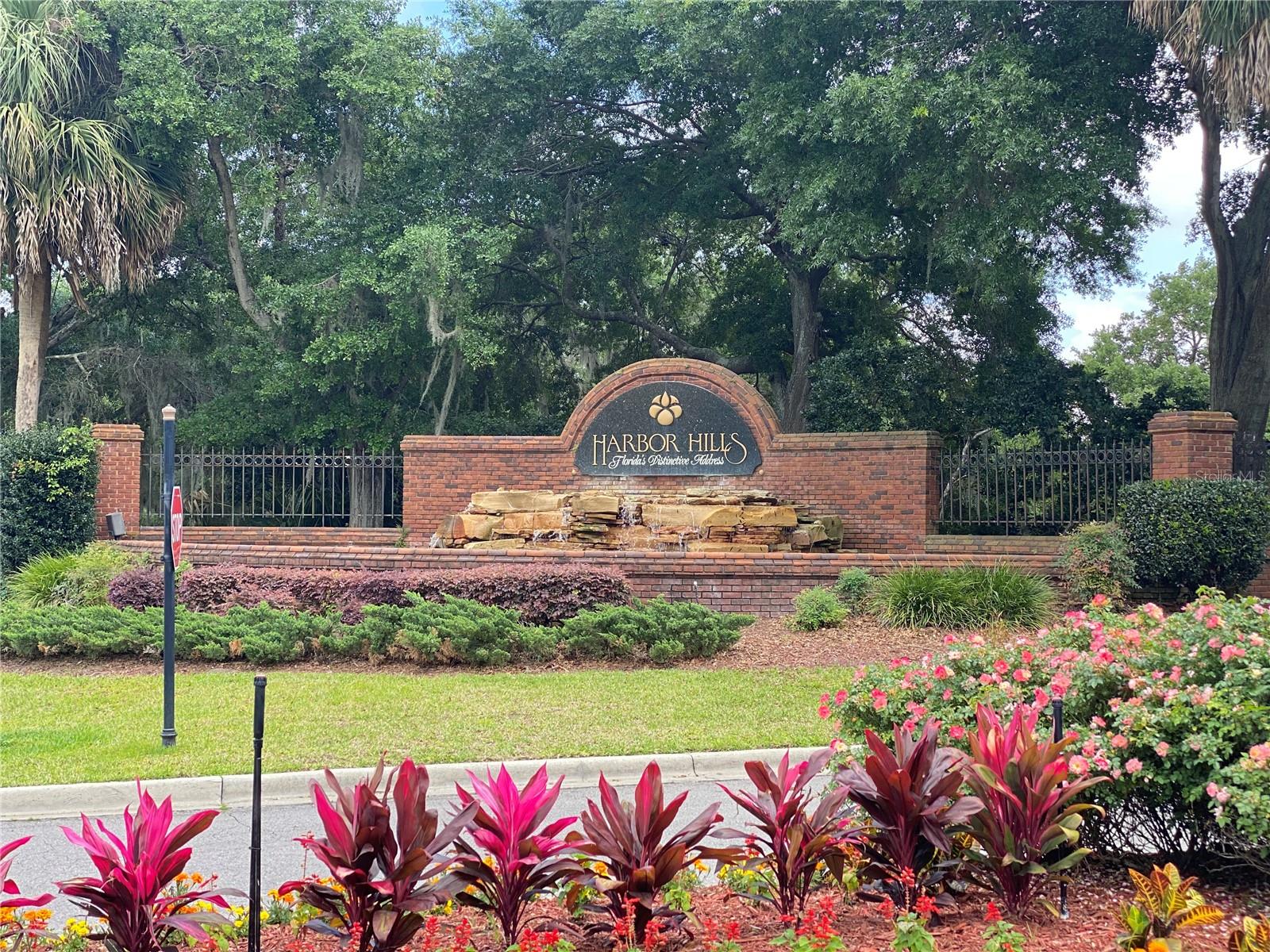 HARBOR HILLS - Residential