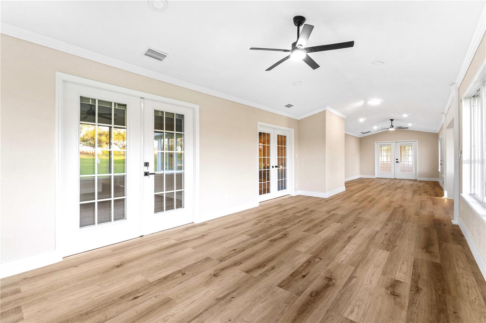 GOLDEN HILLS TURF & COUNTRY CLUB - Residential