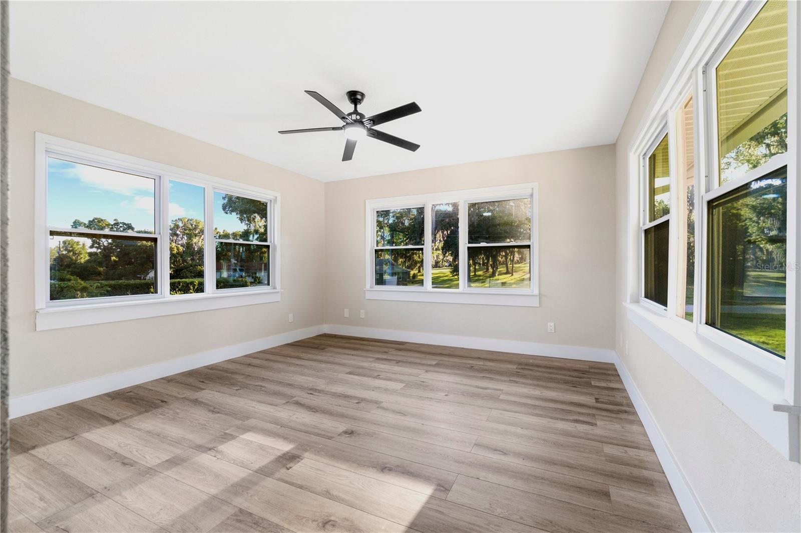 GOLDEN HILLS TURF & COUNTRY CLUB - Residential