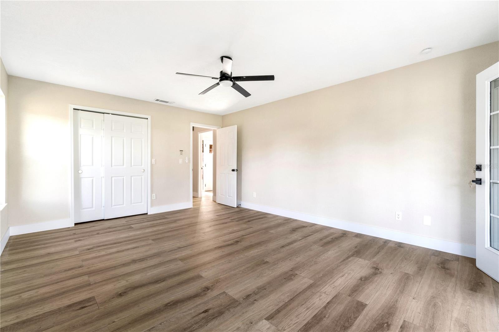 GOLDEN HILLS TURF & COUNTRY CLUB - Residential