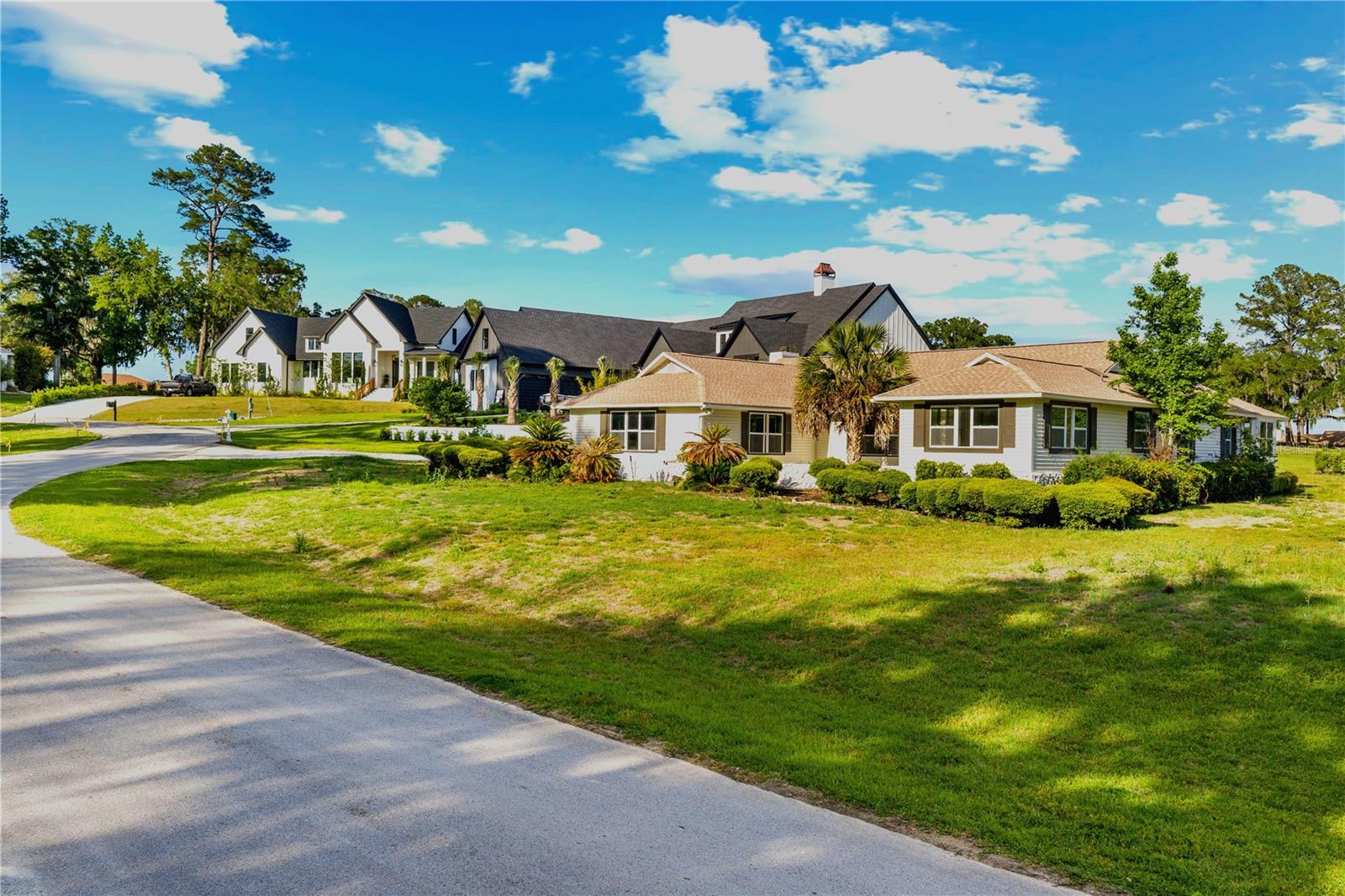 GOLDEN HILLS TURF & COUNTRY CLUB - Residential