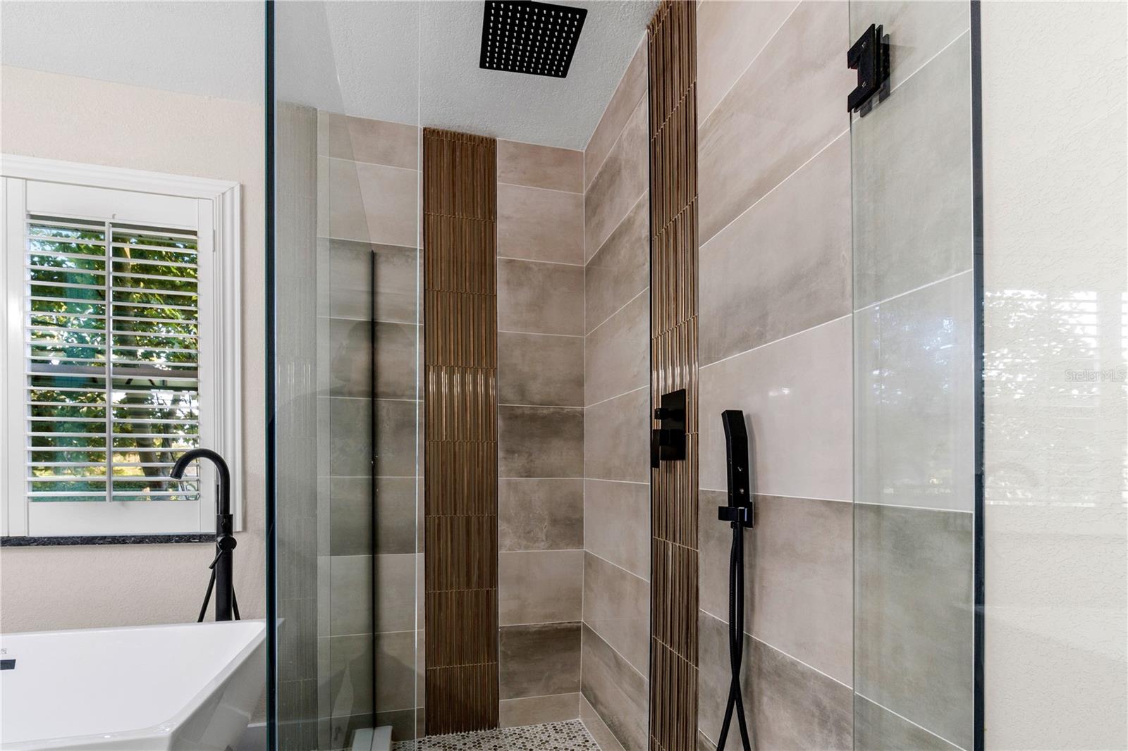 GOLDEN HILLS TURF & COUNTRY CLUB - Residential