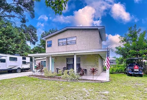 A home in SEMINOLE