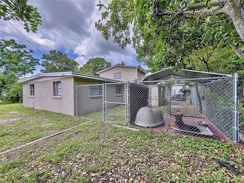 A home in SEMINOLE