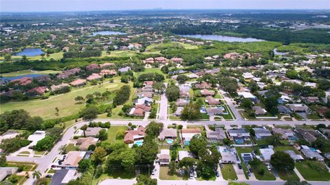 A home in SEMINOLE