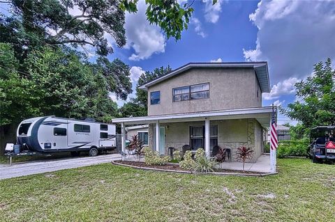 A home in SEMINOLE