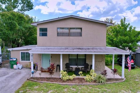 A home in SEMINOLE