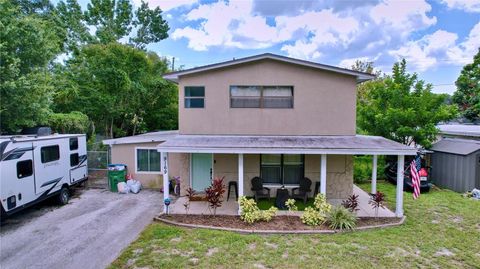 A home in SEMINOLE