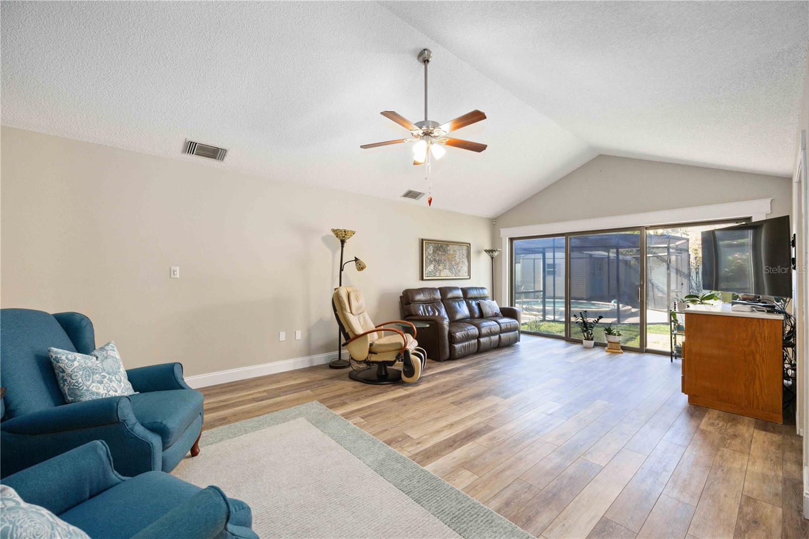 SHERWOOD ESTATES - Residential