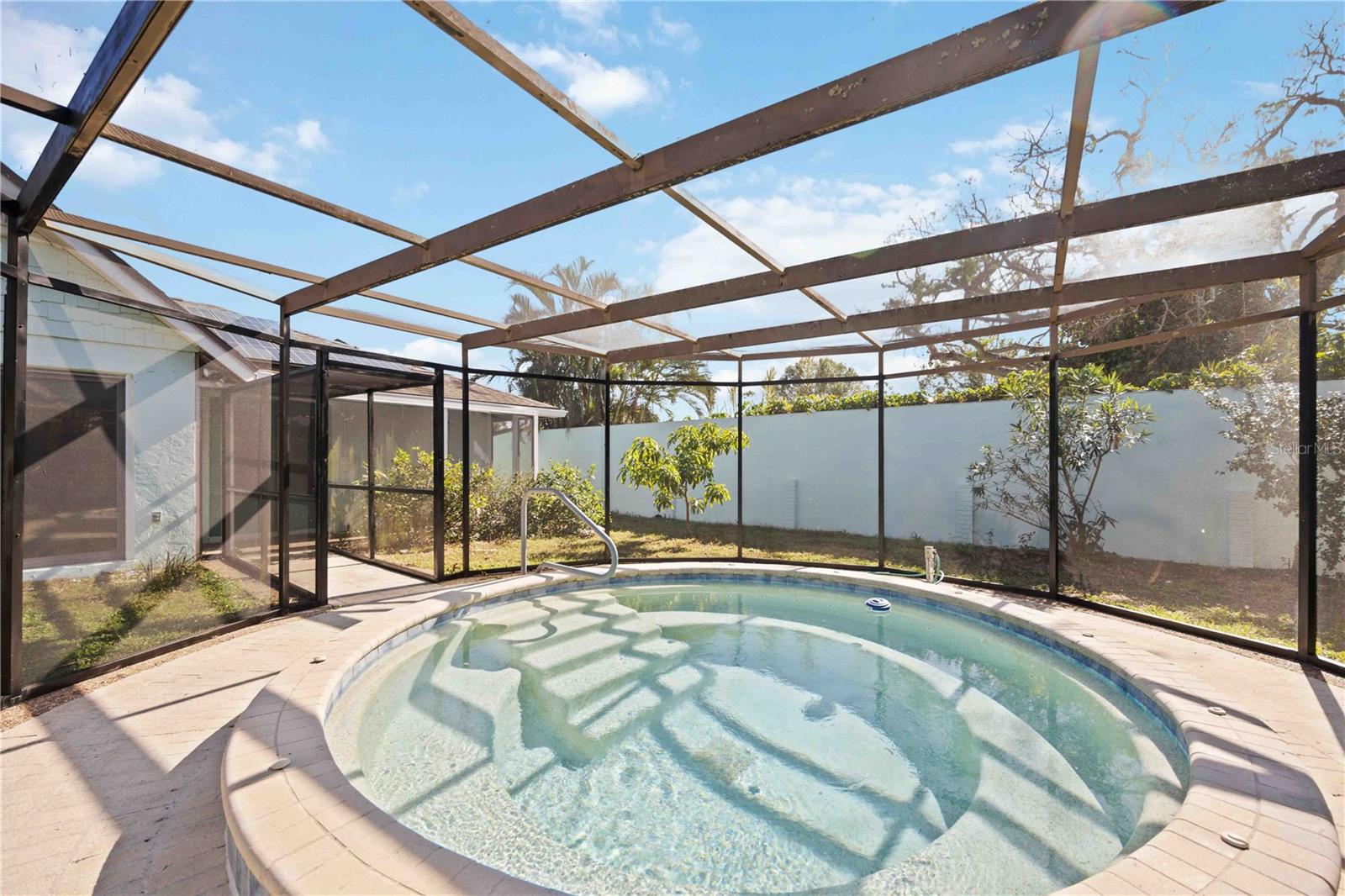 SHERWOOD ESTATES - Residential