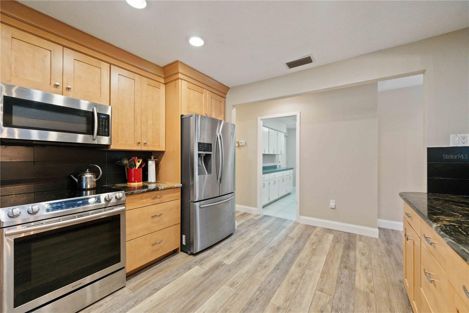 SHERWOOD ESTATES - Residential