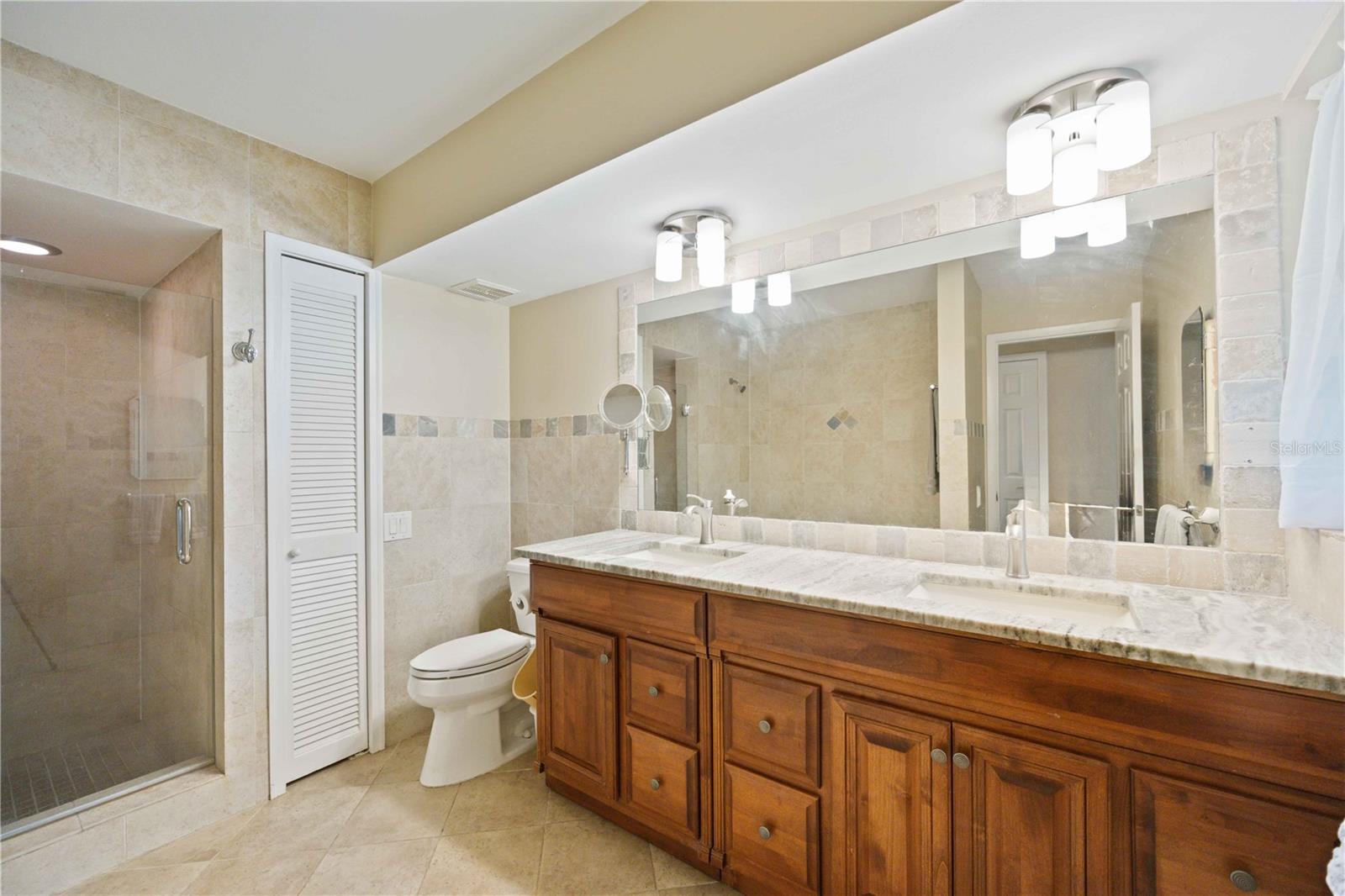 SHERWOOD ESTATES - Residential